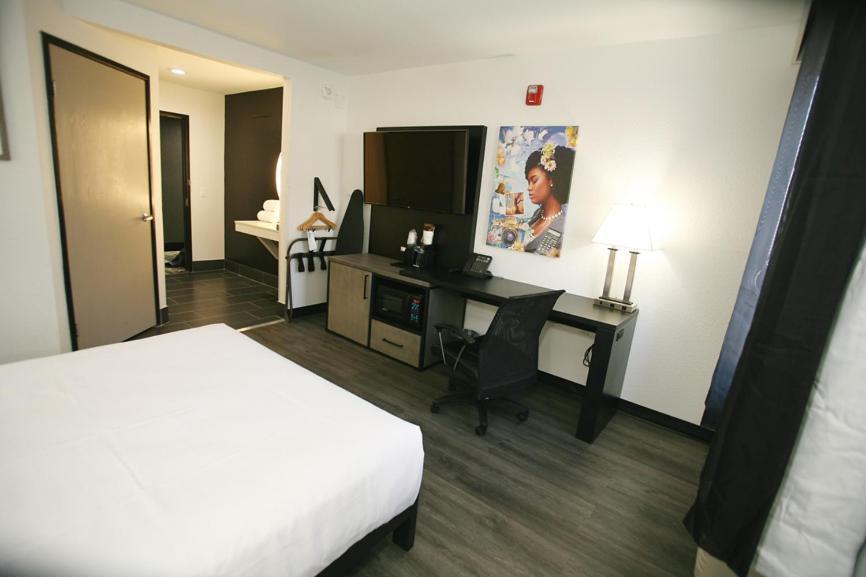 La Quinta By Wyndham Des Moines West Clive Hotell Exteriör bild