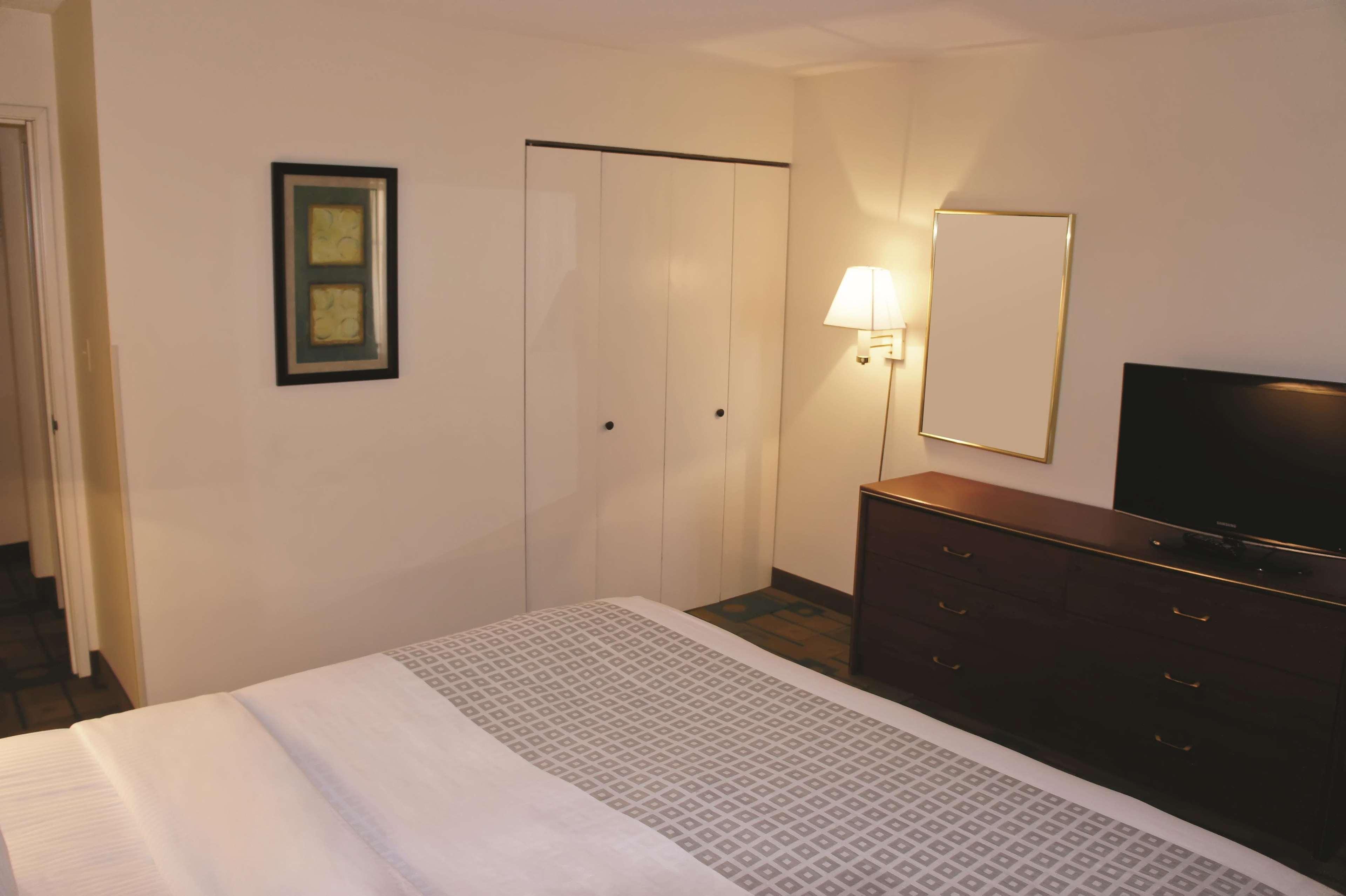 La Quinta By Wyndham Des Moines West Clive Hotell Exteriör bild